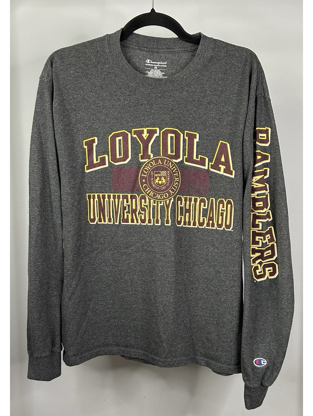 Champion Loyola University of Chicago Long Sleeve T-Shirt Men’s Size Medium